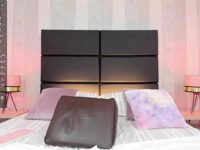 DollyConnor from BongaCams