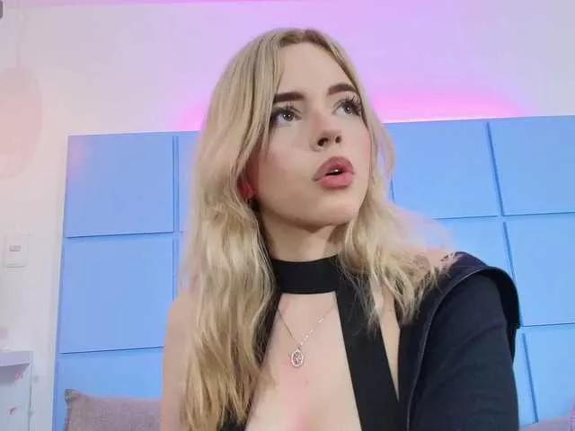 DollyScott from BongaCams