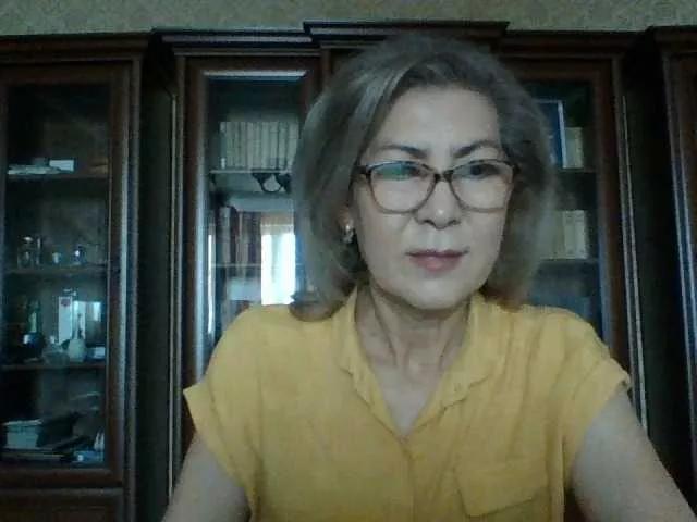 Elegant00Lady from BongaCams