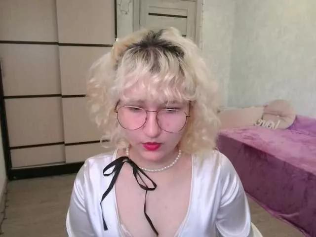 Photos of ElizabethWooler from BongaCams is Freechat