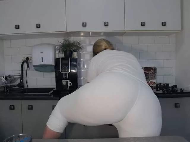 EllaSwan from BongaCams is Freechat