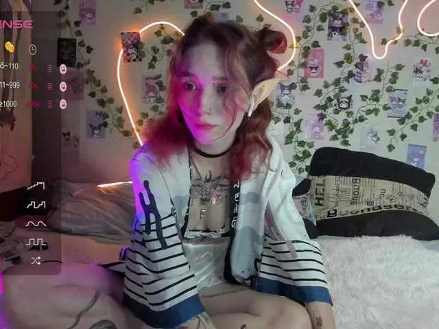 Elven1kiss from BongaCams