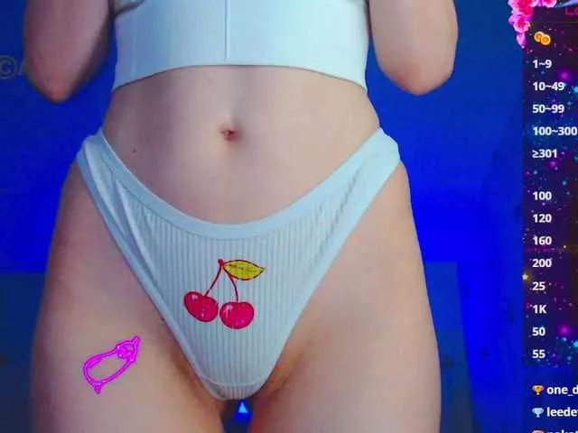Emelicristal from BongaCams