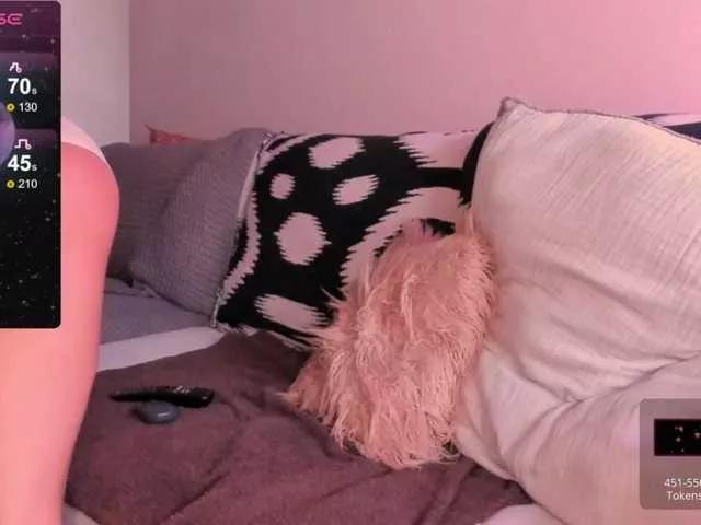 EveeLuna from BongaCams