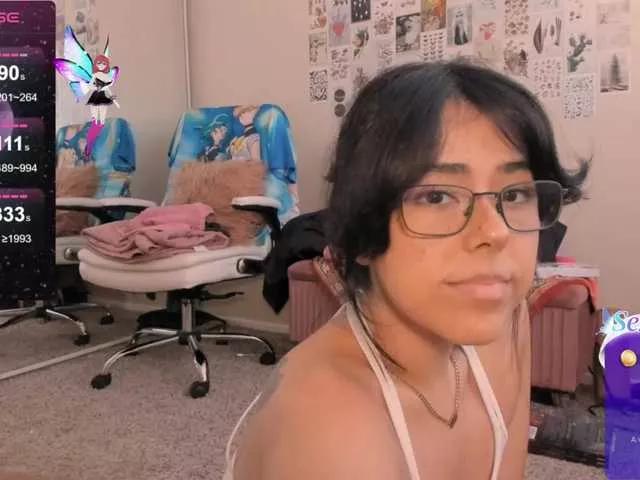 EveeLuna from BongaCams