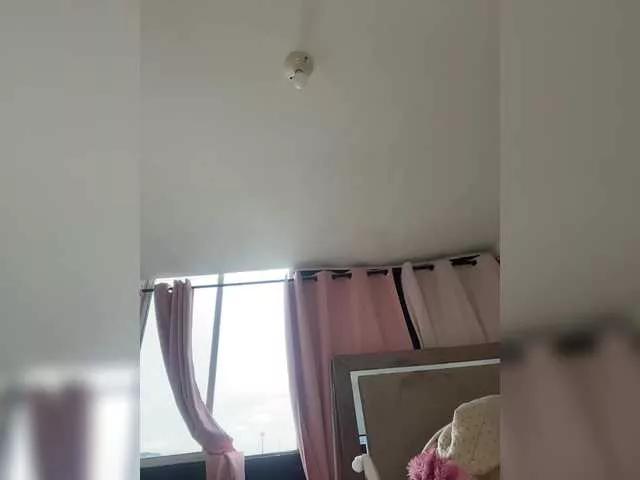 Evellyyn from BongaCams