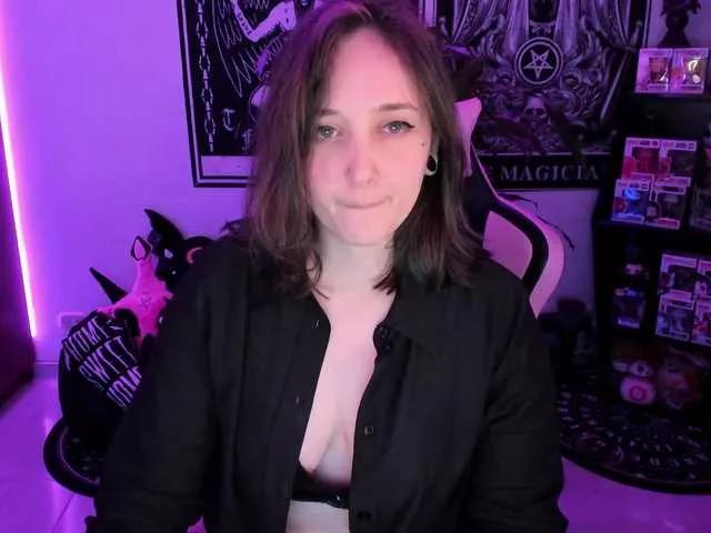 Fallenag from BongaCams