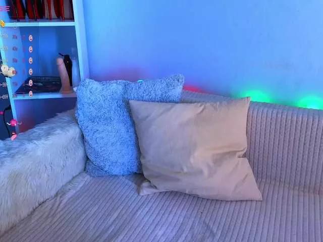 Photos of FrankieFoxie from BongaCams is Freechat