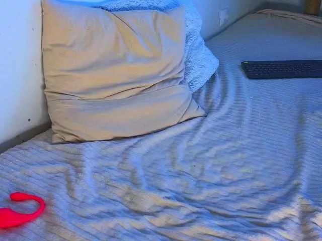 FrankieFoxie from BongaCams is Freechat