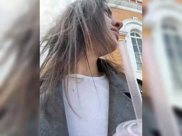 GoodLexi from BongaCams