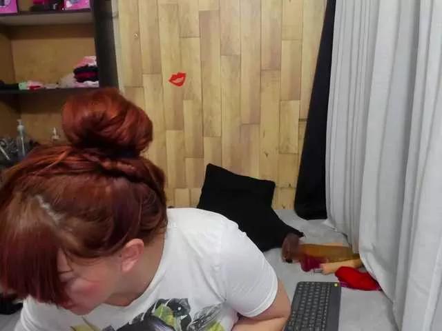 Hannaa32 on BongaCams 