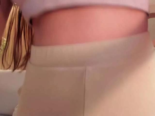 HannahDavis from BongaCams