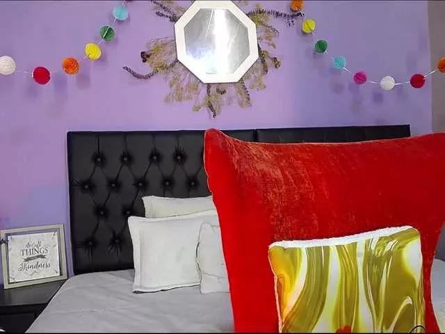 Hannamoore from BongaCams