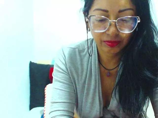 HOTTTSKIN from BongaCams
