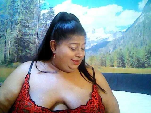 indianhoney from BongaCams