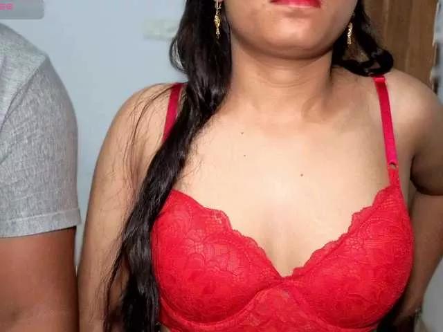 indianpooja from BongaCams