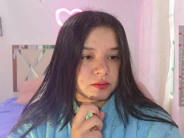 iris-tay on BongaCams 