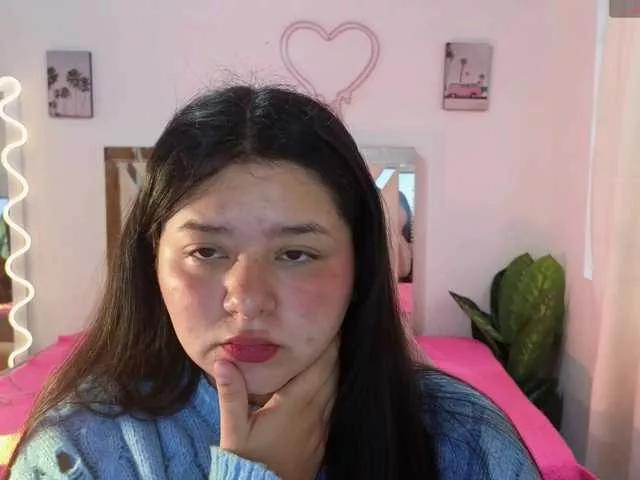 iris-tay on BongaCams 