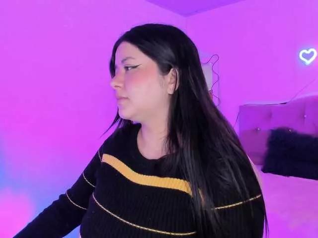 iris-tay on BongaCams 