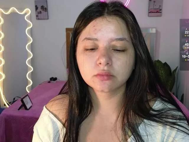 iris-tay on BongaCams 