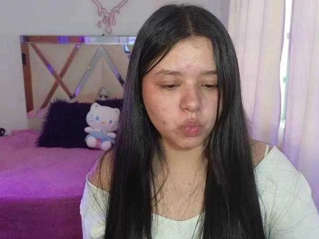 iris-tay on BongaCams 