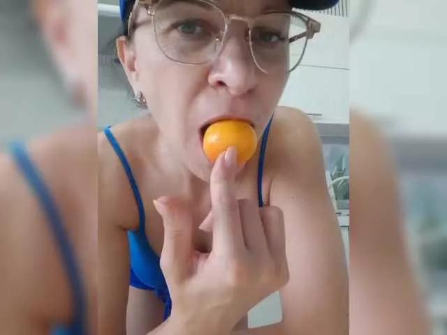 IriskaMai from BongaCams