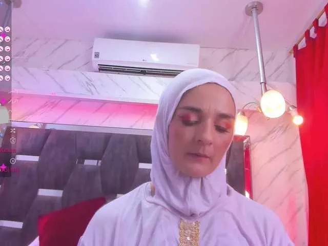 IrisKarimm from BongaCams