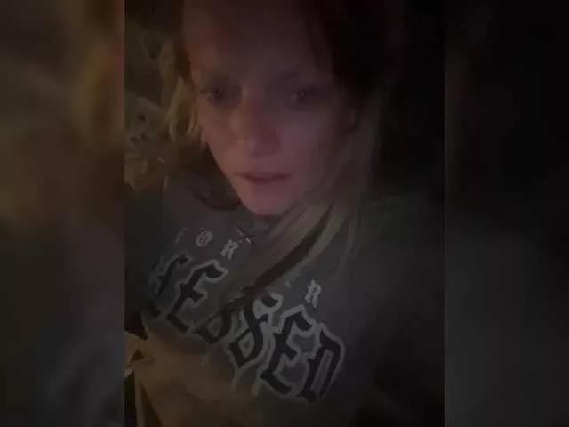 JadeLynn365 from BongaCams is Freechat