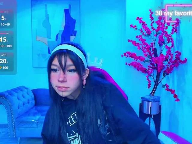 jenjen-purple from BongaCams