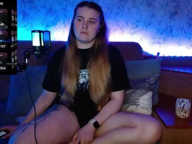 Jevelinaa from BongaCams