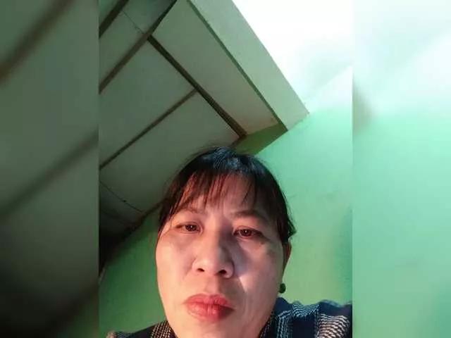 JulySweeta webcams show profile image 