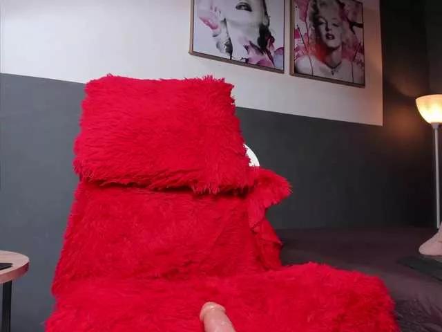 Girls: try live performances with matured performers, from dancing to quirks, in a variety of beautiful sex cams.