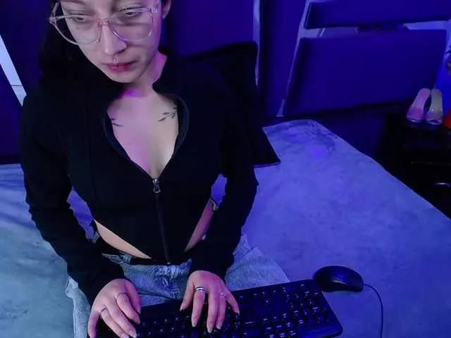 kattyqueenn from BongaCams