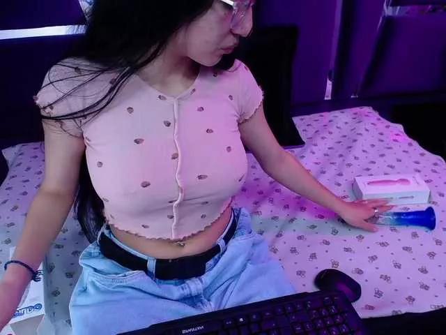 kattyqueenn from BongaCams