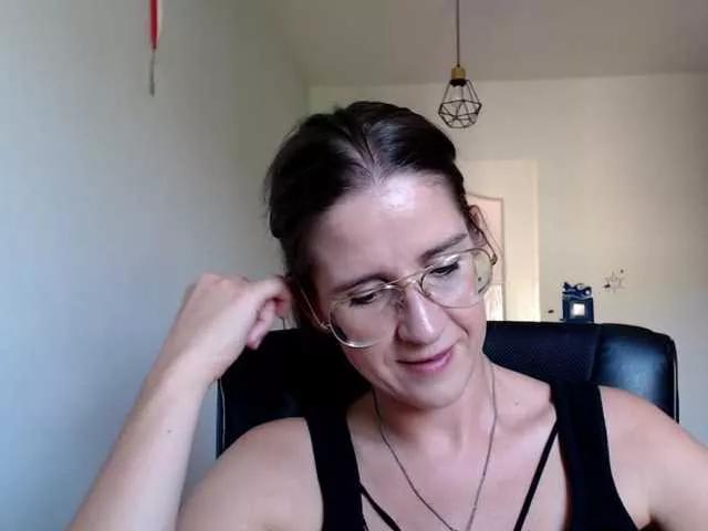 KayaCute from BongaCams
