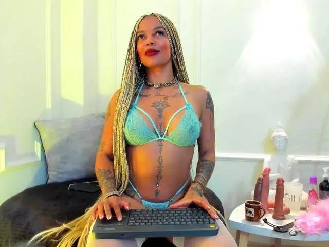 kennya-carper from BongaCams