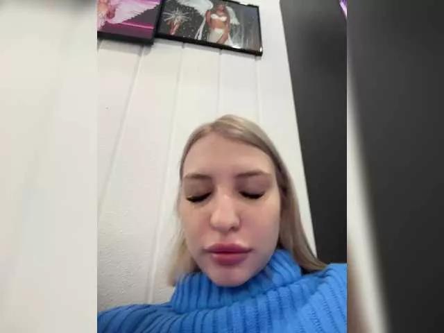 KettyPretty25 from BongaCams