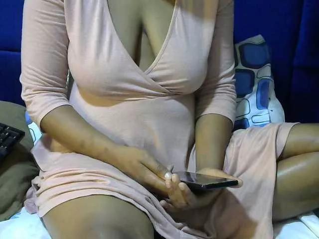 Kikicaster from BongaCams