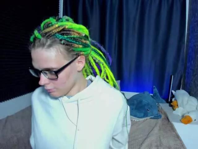 KIKIKrash from BongaCams