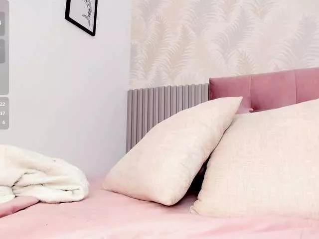 Kimiekaboom from BongaCams
