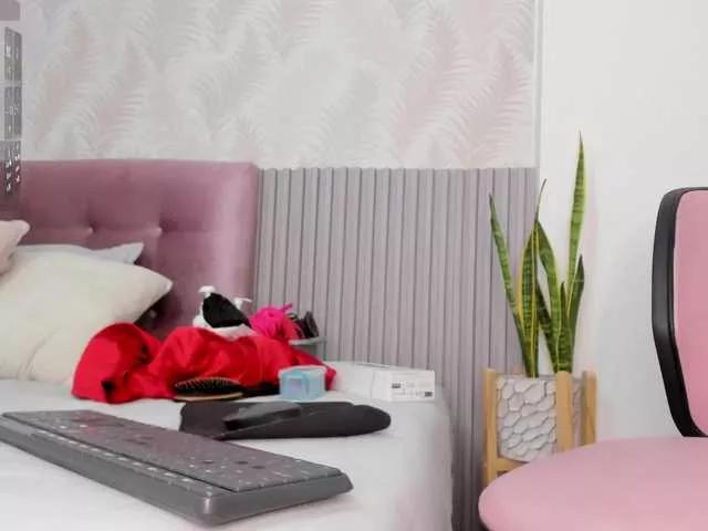 Kimiekaboom from BongaCams