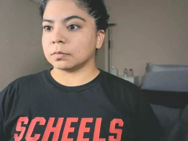 Kimmiakiss22 from BongaCams