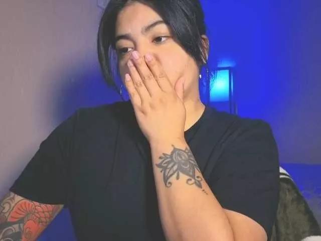 Kimmiakiss22 from BongaCams