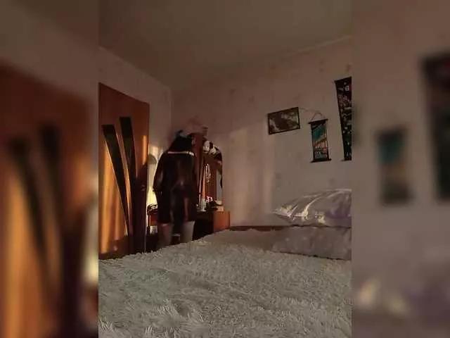kiska-kira from BongaCams