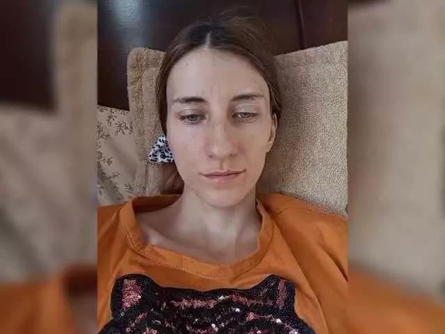 Kitty2044 from BongaCams