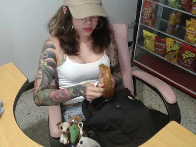 Kuromi-chang from BongaCams is Freechat