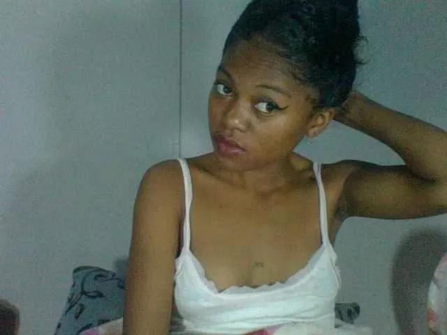 Laluna2 from BongaCams