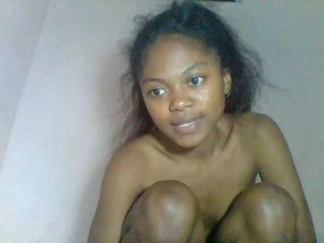 Laluna2 from BongaCams is Freechat