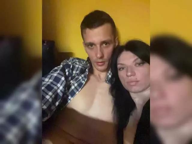 Laylay13 from BongaCams