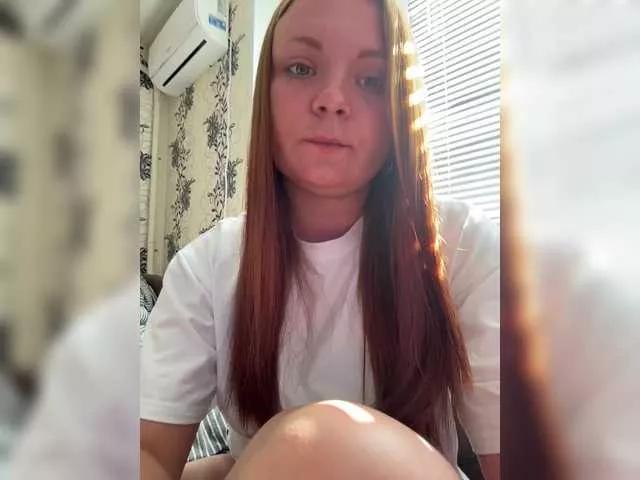 leila17 from BongaCams
